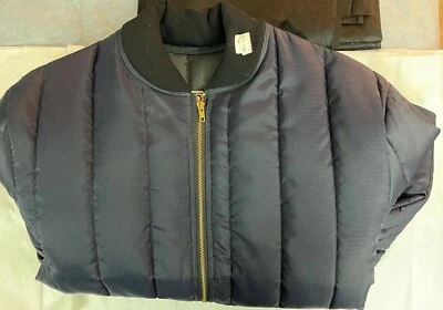 Men's Work Jacket - Nylon Shell Hollofil Quilt - Long Body - Navy - USA - XL-REG - Image 1 of 2