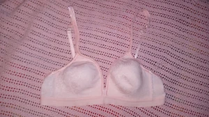 34B Barely There Womens Pink Lightly Lined Wireless T-Shirt Bra  make an Offer - Picture 1 of 3