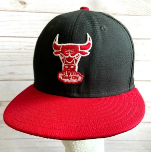 NBA Chicago Bulls Windy City Mens Baseball Cap New Era Sz 7 59Fifty Black Red - Picture 1 of 9