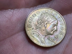 Original Mexico Key Date 1954 5 Centavos with dot coin - Picture 1 of 2