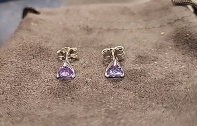 Aretes de plata esterlina azul tanzanita corte triángulo NUEVOS JTV Foto 1 de 4