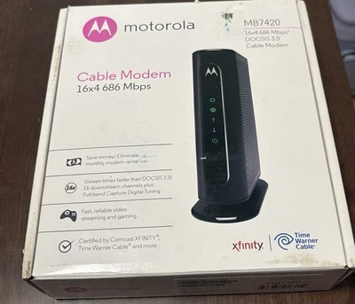 NEW Motorola MB7420 16x4 High Speed ​​Cable Modem 686 Mbps - Image 1 of 4
