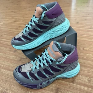 Stivali da trail Hoka One One Speedgoat Mid impermeabili da donna 7,5 viola blu DIFETTI - Foto 1 di 19