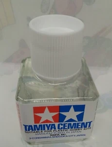 TAMIYA - CEMENT TAPPO BIANCO  COLLA PER PLASTICA LIQUIDA - 87003 - Picture 1 of 1