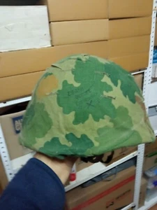 Casco Mod.M1,Con Funda Mitchell (Guerra De Vietnam) Año 1969. - Imagen 1 de 11