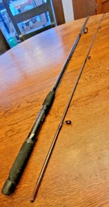 Abu Garcia ACCU Balance ACS662M Graphite 6'6" Medium Spinning fishing Rod 2-Pc - Picture 1 of 16