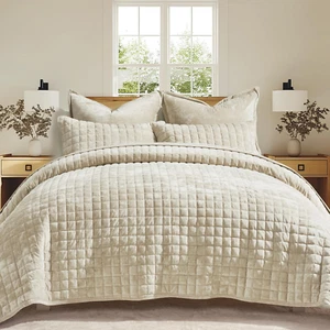 Luxury Velvet Quilt Set King Size Bedding Set, Soft Velvet Comforter Set, Beige - Picture 1 of 11