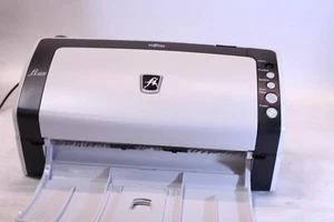 Fujitsu fi-6130Z Document Scanner - Photo 1/5