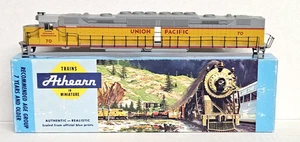 HO Athearn Union Pacific DD-40 Locomotive #70 DD40 Shell with Handrails, Horns + - Picture 1 of 9