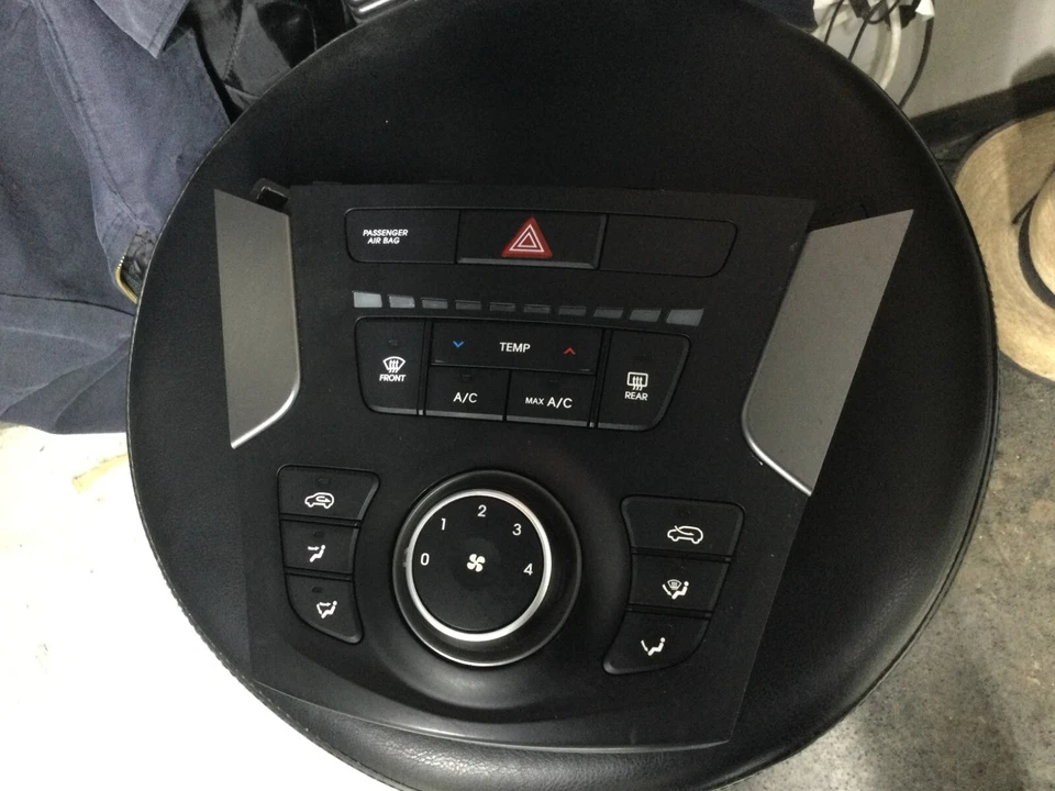 Hyundai Santa Fe 2017-2018 manual calentador de aire acondicionado control de temperatura OEM Foto 1 de 1