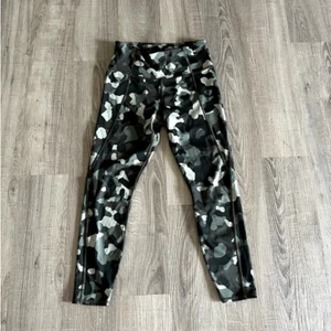 Athleta Women's Mountain Olive Yoga Workout Lightning Camp 7/8 Tight Leggings S - Picture 1 of 5