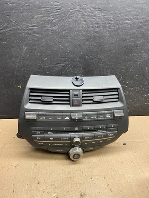 2008 to 2012 Honda Accord Front Radio Control AM./FM CD Climate Control u4657 DG - Image 1 of 4