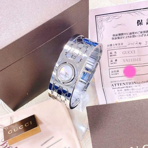 Orologio Gucci YA112 conchiglia rosa modello GG classico 