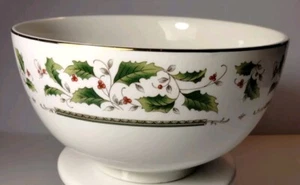 Tazón de sopa/cereal Holly Holiday 5" borde dorado - Imagen 1 de 9