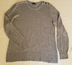 Damen Gap Luxe Pullover grau mit Schulterknopf Akzenten Gr. L gebraucht - Bild 1 von 3