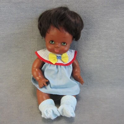 Muñeca bebé Famosa negra vintage ojos dormidos pelo enraizado posable 12 pulgadas LEER Foto 1 de 4