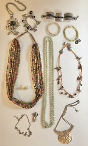 Estate Bulk Bright Jewelry Lot Necklace Bracelet Earrings Craft Or Wear - Picture 1 of 7