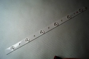 LED BACKLIGHT STRIP L1 SVT390A05_L_REV3.0_121114 FOR TOSHIBA 39L2333DB 39L4357D - Picture 1 of 5