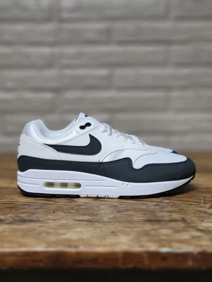Size 9 - Nike Air Max 1 White Black W - Image 1 of 4