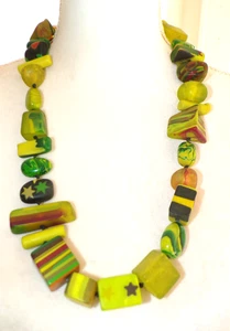 Collar de cuentas Sobral Aventuras Indiana verde brillante mezcla hecho por artista - Imagen 1 de 7