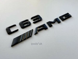 NUEVO MERCEDES BENZ C63 AMG BOTAS TRASERAS NEGRAS MATE INSIGNIAS - Imagen 1 de 5