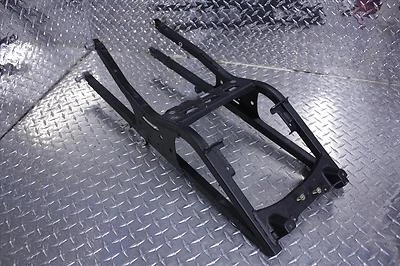 05 TRIUMPH DAYTONA 650 SUBCHASIS TRASERO COLA 65 Foto 1 de 4