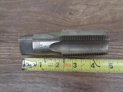 SW Card 1-1/4 " Pipe Tap - Image 1 of 4