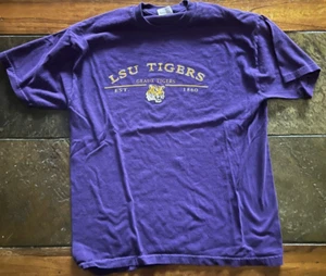 Louisiana State (LSU) - T-Shirt - Jerzees - Size: Large - Picture 1 of 5