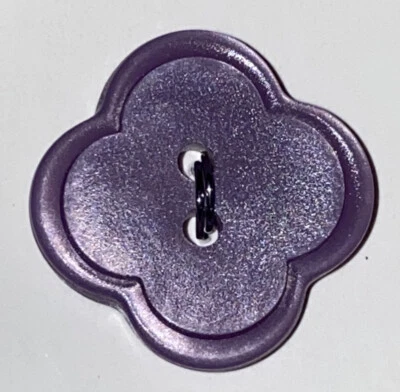 Le Bouton Buttons 3/4” 19mm Purple 4121 NOS - Image 1 of 3