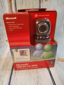 New in Box Microsoft LifeCam VX-2000 Webcam - Picture 1 of 5