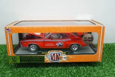 M2 Machines Detroit-Muscle 1971 Dodge Challenger R/T 383  1/24 - Image 1 of 2