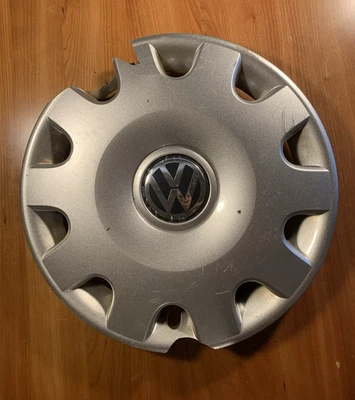 Volkswagen Golf Jetta (1999-2002) 15" Hubcap 1J0601147NGJW #61536 - Изображение 1 из 4