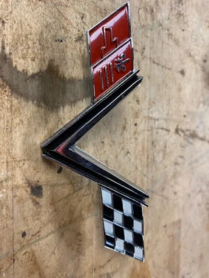 Chevrolet Impala SS 1967 guardabarros motor V8 guardabarros emblema nuevo Chevy Copo '67 Foto 1 de 2