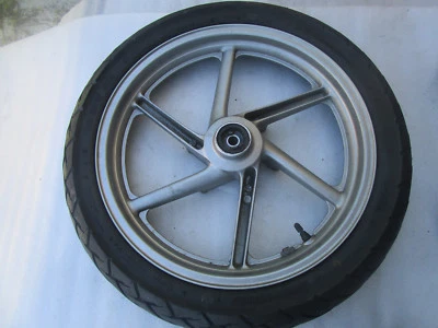 B1. Honda CB 500  PC 26 Felgen Vorne Reifen Bridgestone 110/80-17 17x2,5  - Bild 1 von 4