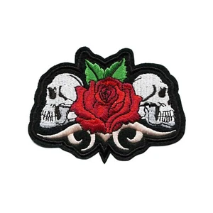 Parche para planchar calavera y rosa - Aplique floral gótico bordado - Imagen 1 de 2