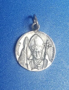 Vintage Silver Tone Catholic Pope John Paul II Pendant Charm - Picture 1 of 4