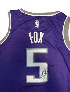 De’aaron Fox signed Autogramm Sacramento Kings Trikot JSA/COA - Bild 1 von 2