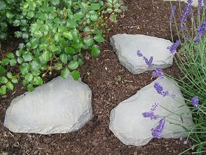 Gehplatten / Trittsteine / Grabgestaltung / Außendekoration - Bild 1 von 7