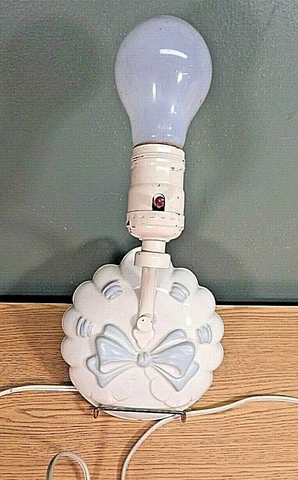 MID CENTURY PORCELAIN NURSERY SCONCE WITH BLUE BOW.  CLEAN, WORKING Cover