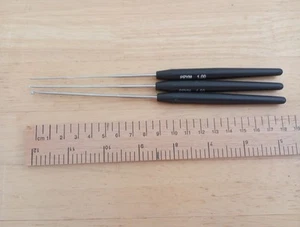 Prym Fine Crochet Hooks With Handles 1mm 1.5mm 2mm - Picture 1 of 2
