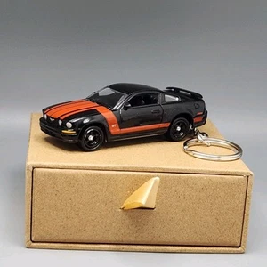 Johnny Lightning Raro 2005 Ford Mustang GT Negro Llavero Personalizado GRAN REGALO 🎁 - Imagen 1 de 10