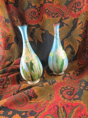 ancienne petite paire de vase emaillés limoges ? cloisonné emaux email signés - Photo 1/4