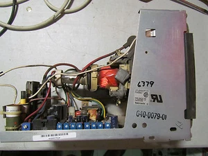 Pantalla Tektronix CRT para AWG2020, AWG2021, DG2030, DG2040 - Imagen 1 de 5
