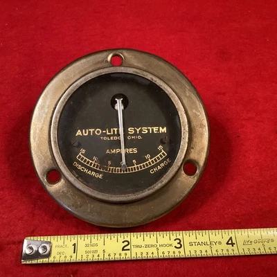 Medidor de amperios, sistema Auto-Lite, 15-15 amperios, 3 1/2 OD, cara de 2 1/2" Foto 1 de 2