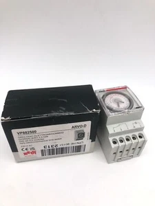 VEMER VP882500 ARVO-D Mechanical Timer, DIN Rail, 230V, Grey - Picture 1 of 4