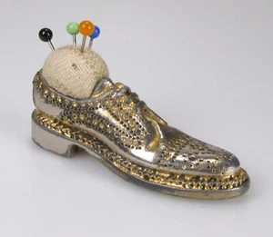 kleiner Herrenschuh als Nadelkissen Länge 5 cm Metall - Bild 1 von 6