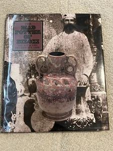 The Mad Potter of Biloxi : The Art and Life of George E. Ohr Hard - Picture 1 of 2