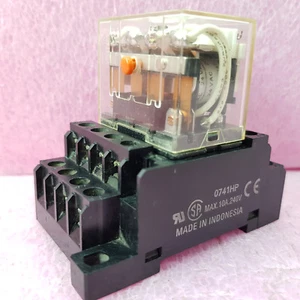 Omron LY4I4N 24VAC 14 Pin 10A 240VAC 28VDC Eiswürfel Relais Spule mit PTF14A-E Sockel - Bild 1 von 9