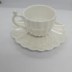 Juego de tazas de té y platillos brillantes de cerámica plateados blancos - Imagen 1 de 8