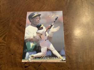 1993 flair rickey henderson #260 a’s nm